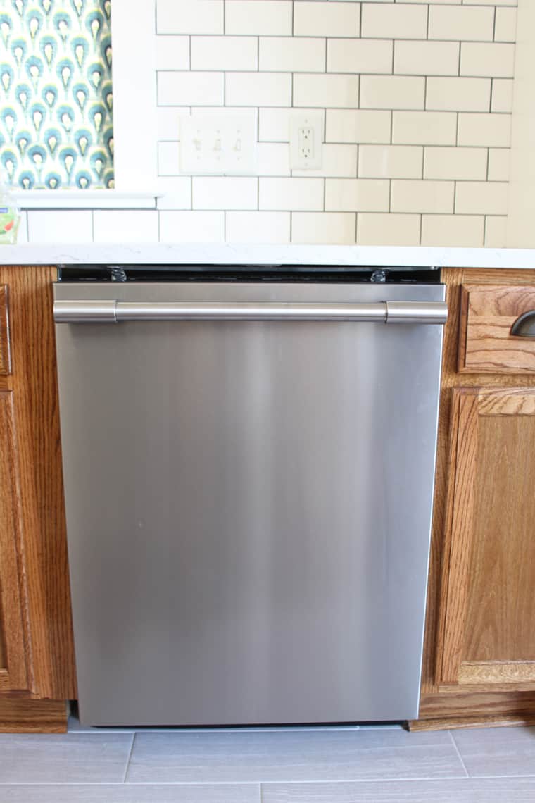 Kitchen Renovation: Frigidaire Professional Appliances