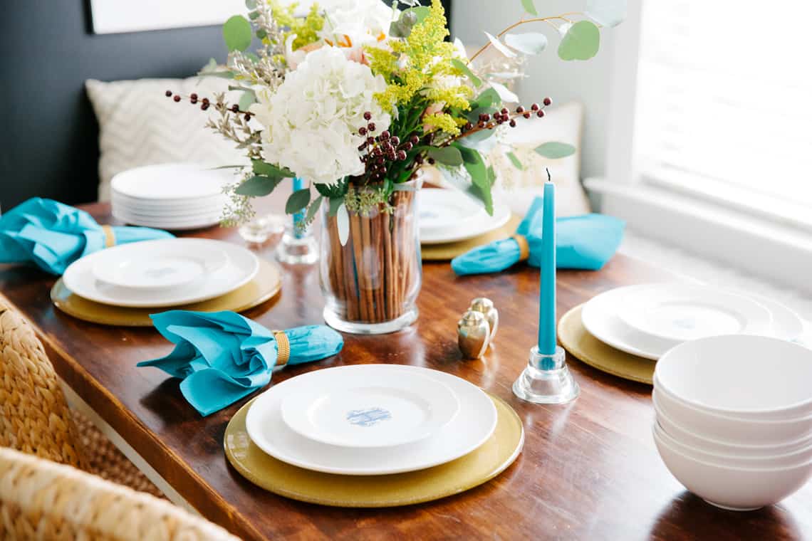 Blogger Stylin' Home Tours: Thanksgiving Tablescape 2015