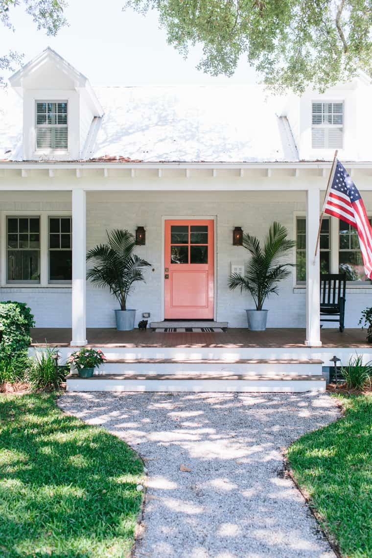  Charming Charleston Home of Look Linger Love