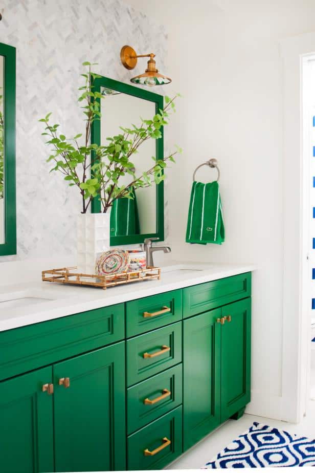 A Color Story: Kelly Green hgtv