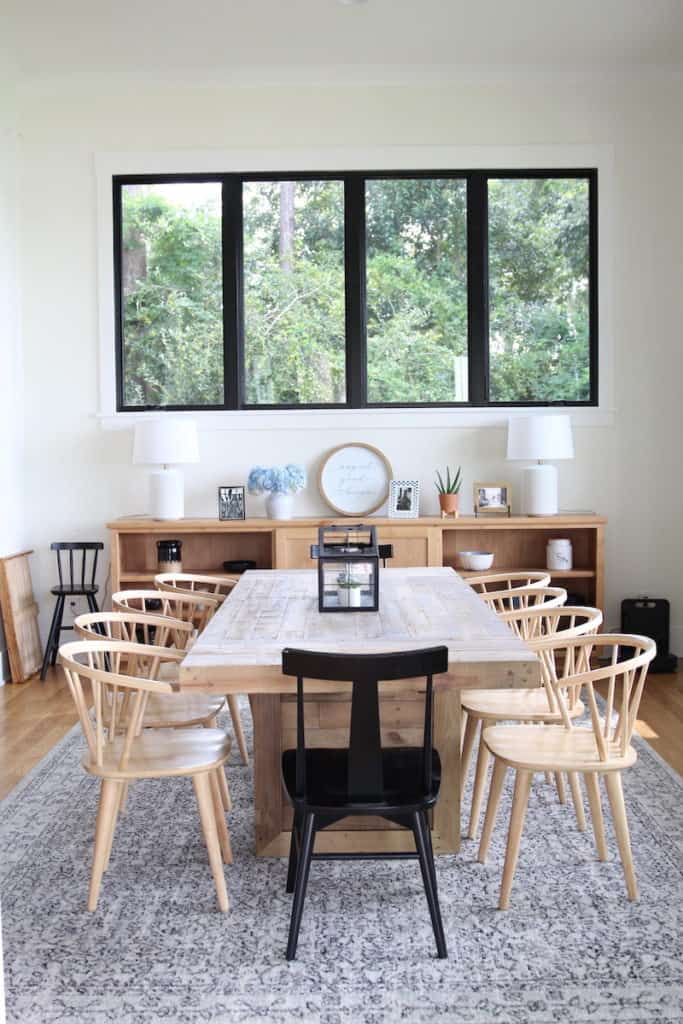 Modern farmhouse dining room